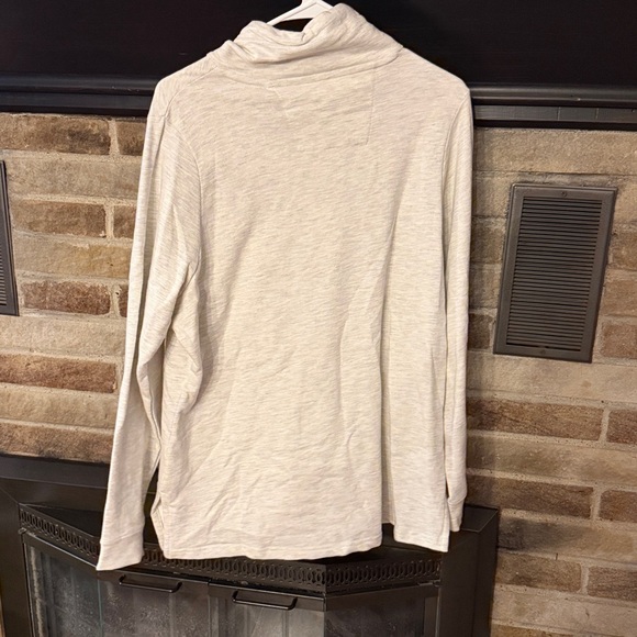 Cleveland Indians Women’s XL Antigua Cream Hoodie - Picture 3 of 4